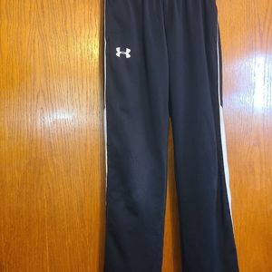 Under Armour YM dri-fit sweatpants.